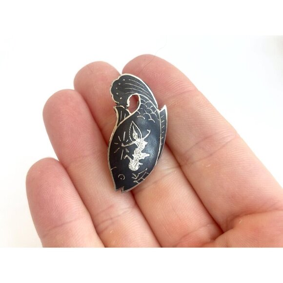 Dancing Angel Fish Shaped Siam Sterling Silver 925 Vintage Nielloware Brooch Pin - Picture 2 of 6